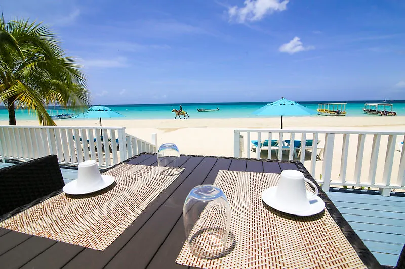 נגריל Zanzi Beach Resort