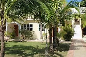 נגריל Zanzi Beach Resort